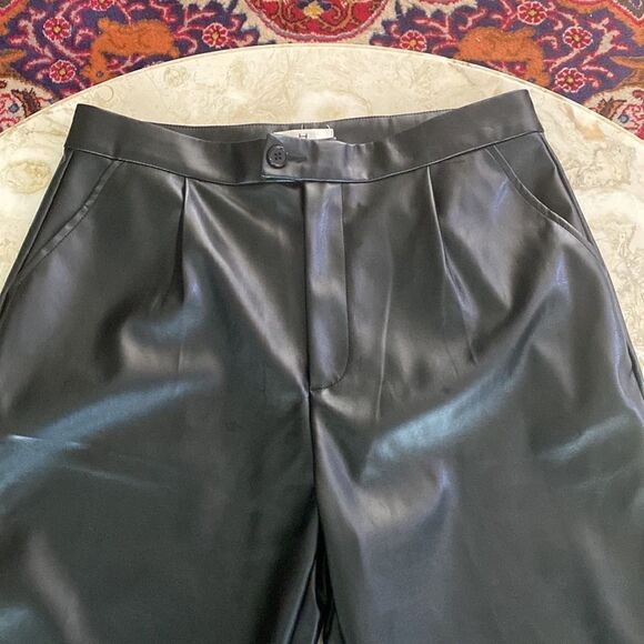 NWT Halston Faux Leather Retro Style High Waisted Pleated Trousers - Picture 11 of 16